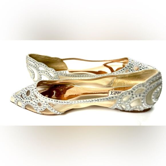 Badgley Mischka Gigi Crystal Pointed Ivory Flats - Picture 8 of 15